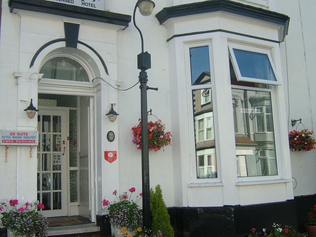 Adelphi Guest House Southport Exteriér fotografie